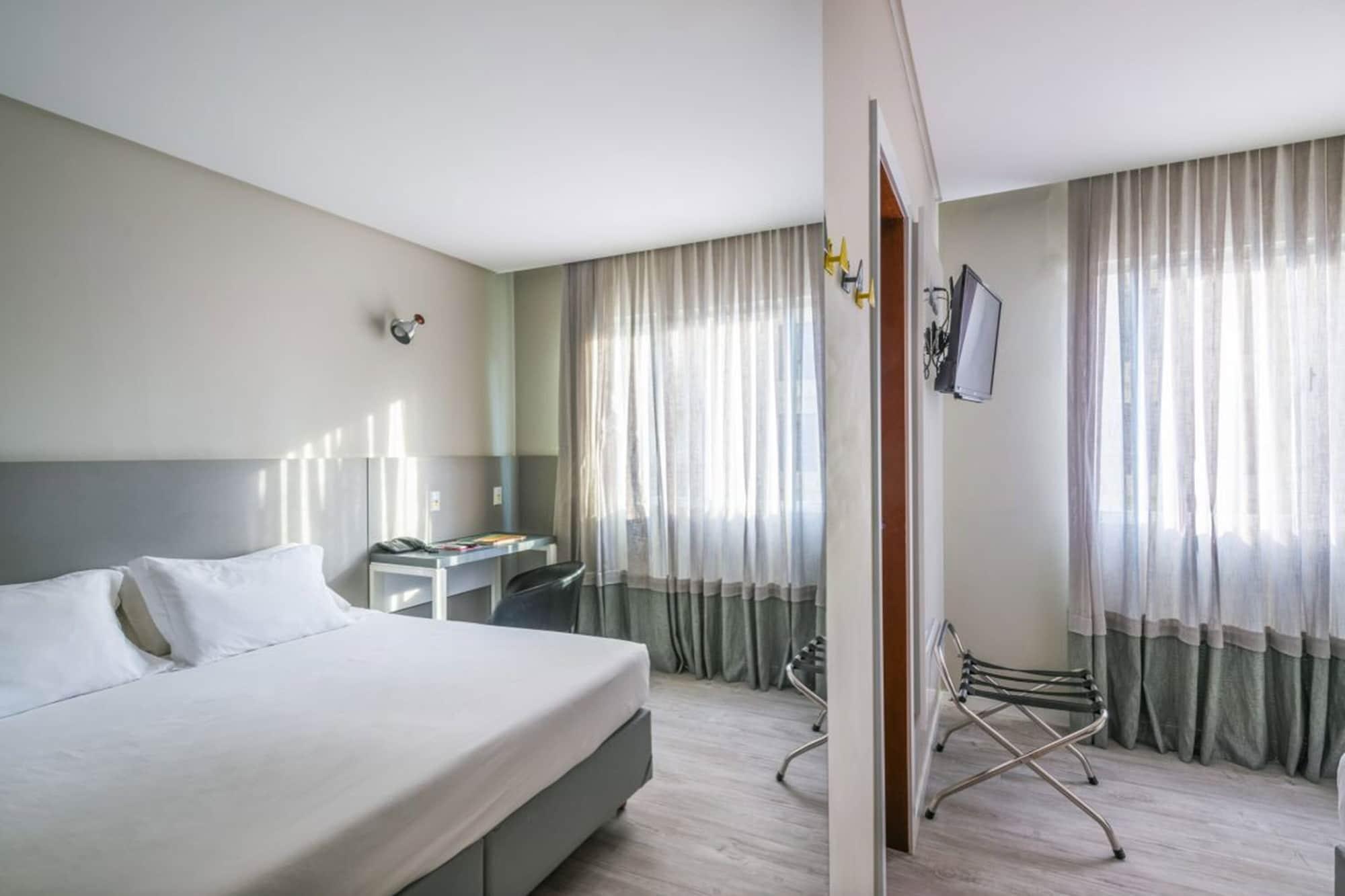 Hotel Melo Balneario Camboriu Bagian luar foto