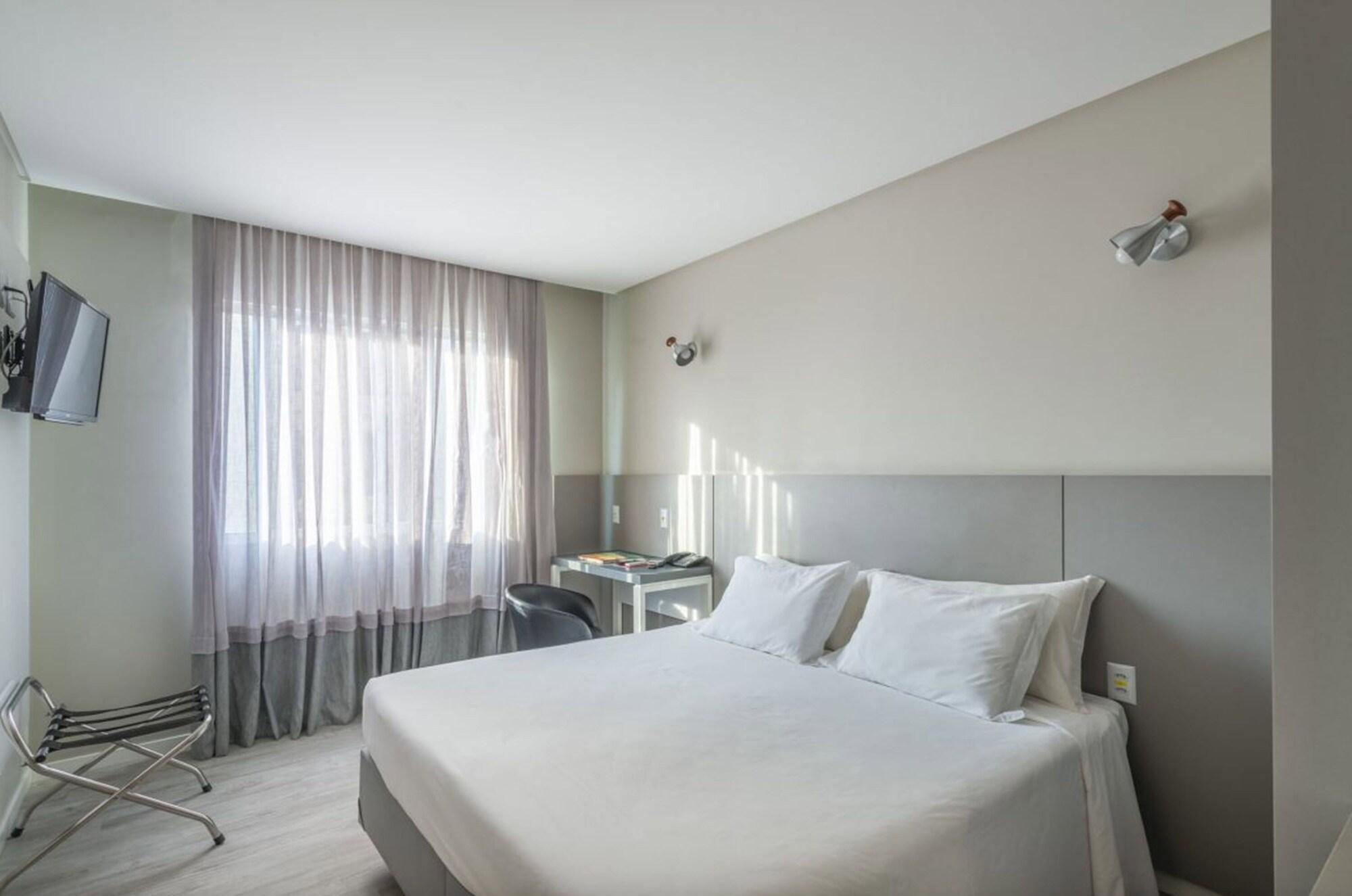 Hotel Melo Balneario Camboriu Bagian luar foto